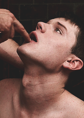 000329 - (5) ______.gif 000329 - (5) ______.gif