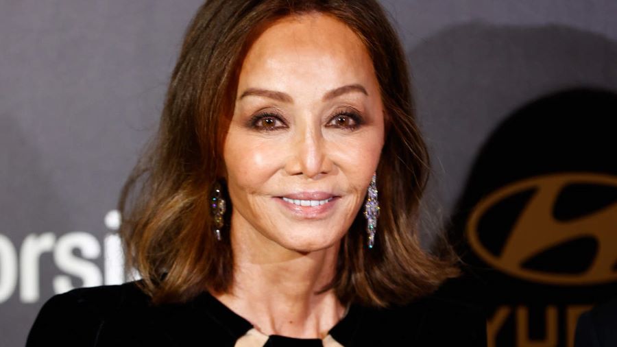 02 Isabel Preysler - 74 anys.jpg