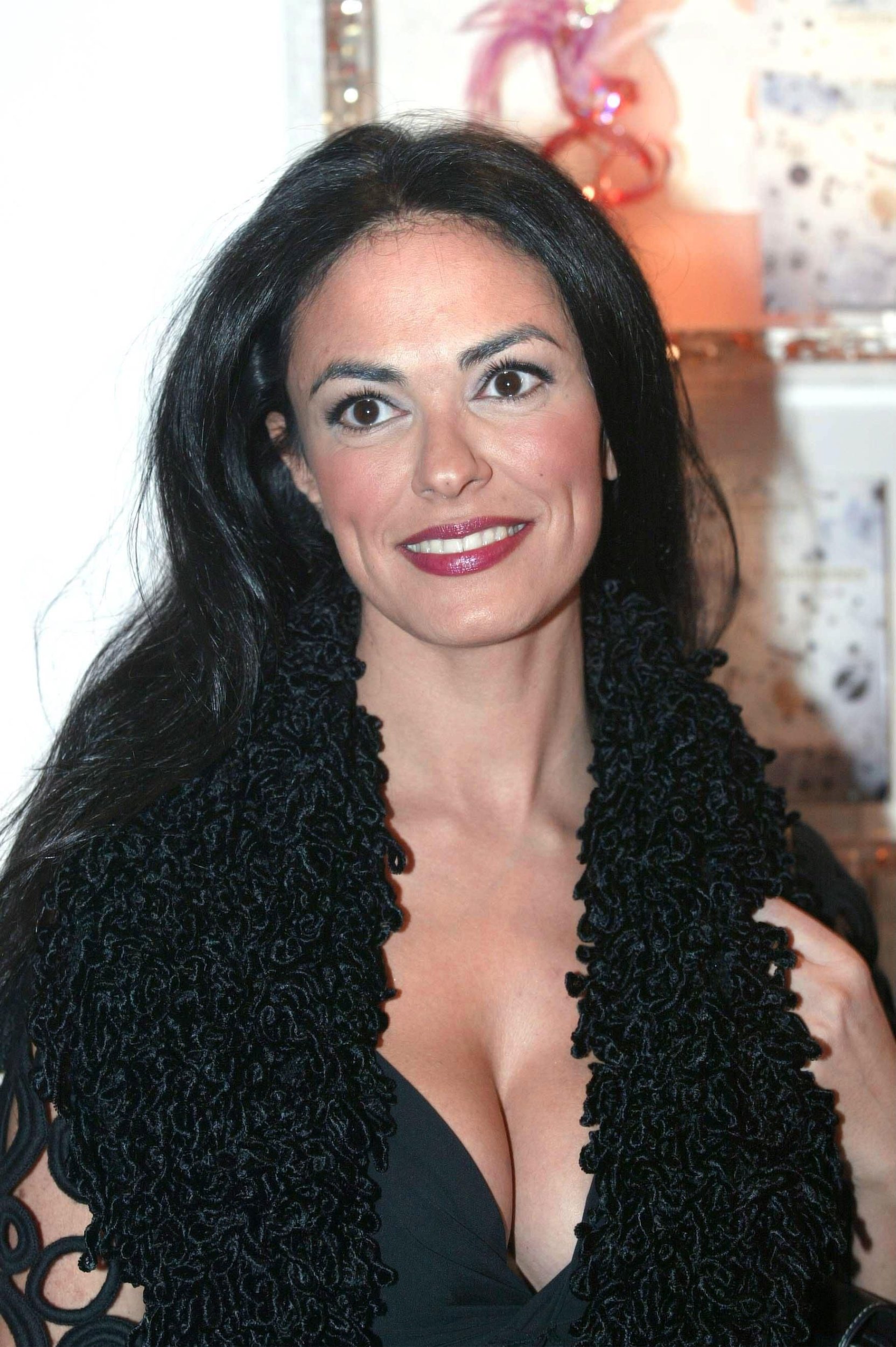 13682053_maria_grazia_cucinotta_82.jpg