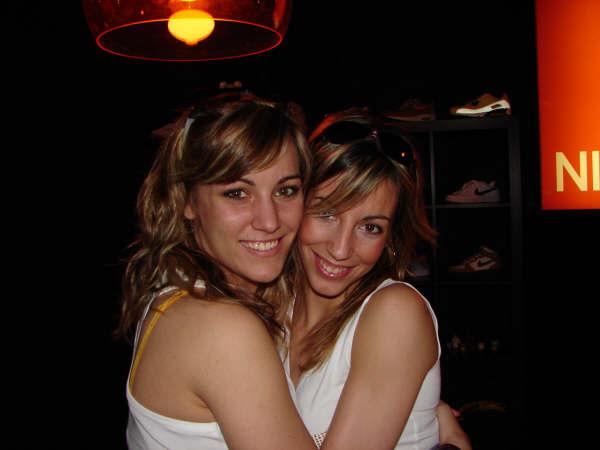 2768810_edurne20y20almudena.jpg