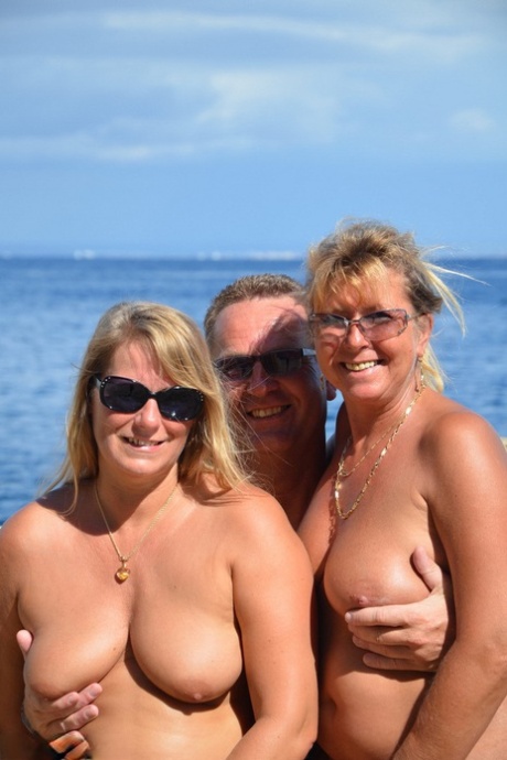 30450859_001_7ac7.jpg
