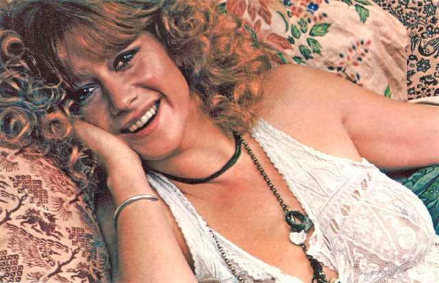 37121_hm_012_122_64lo helen mirren.jpg