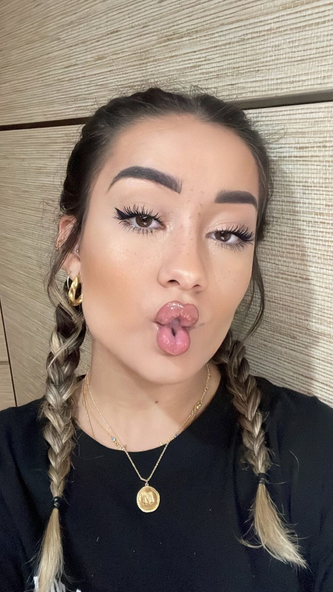 4f0ebae2d2985f5387f936cd8eea5b78.jpg