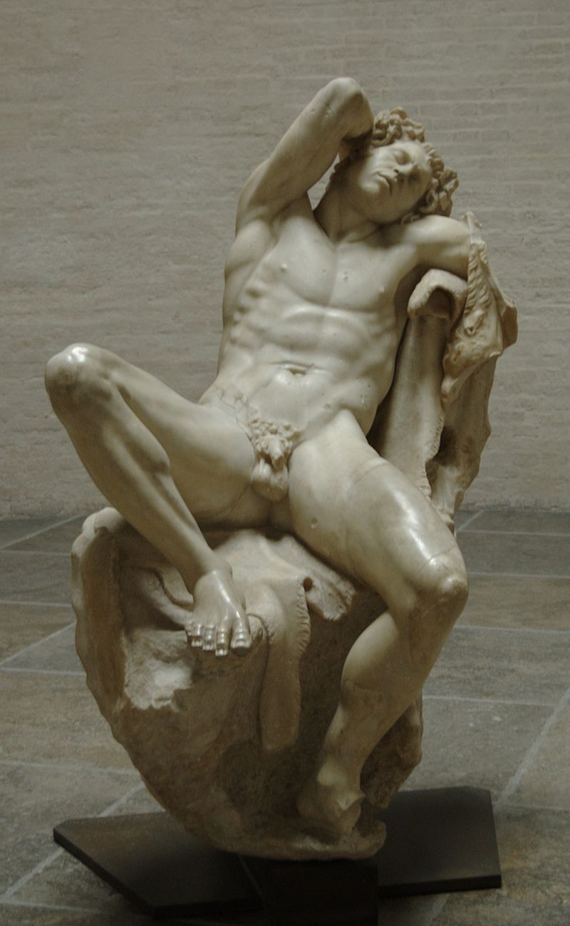 800px-Barberini_Faun_front_Glyptothek_Munich_218_n2.jpg