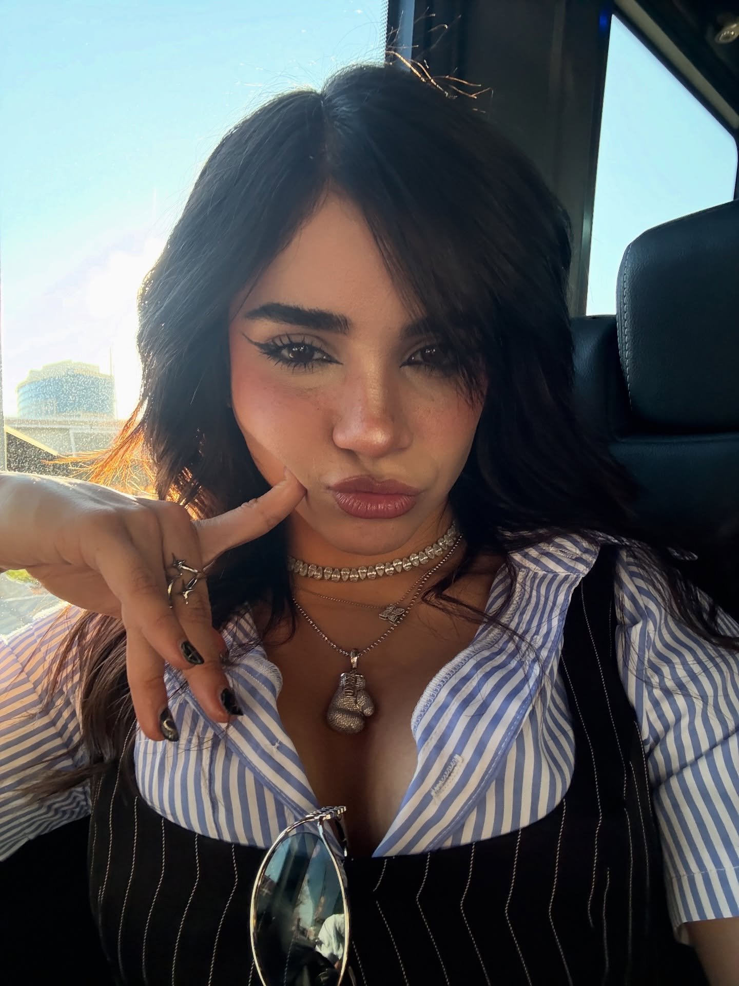 Alana (1).jpg