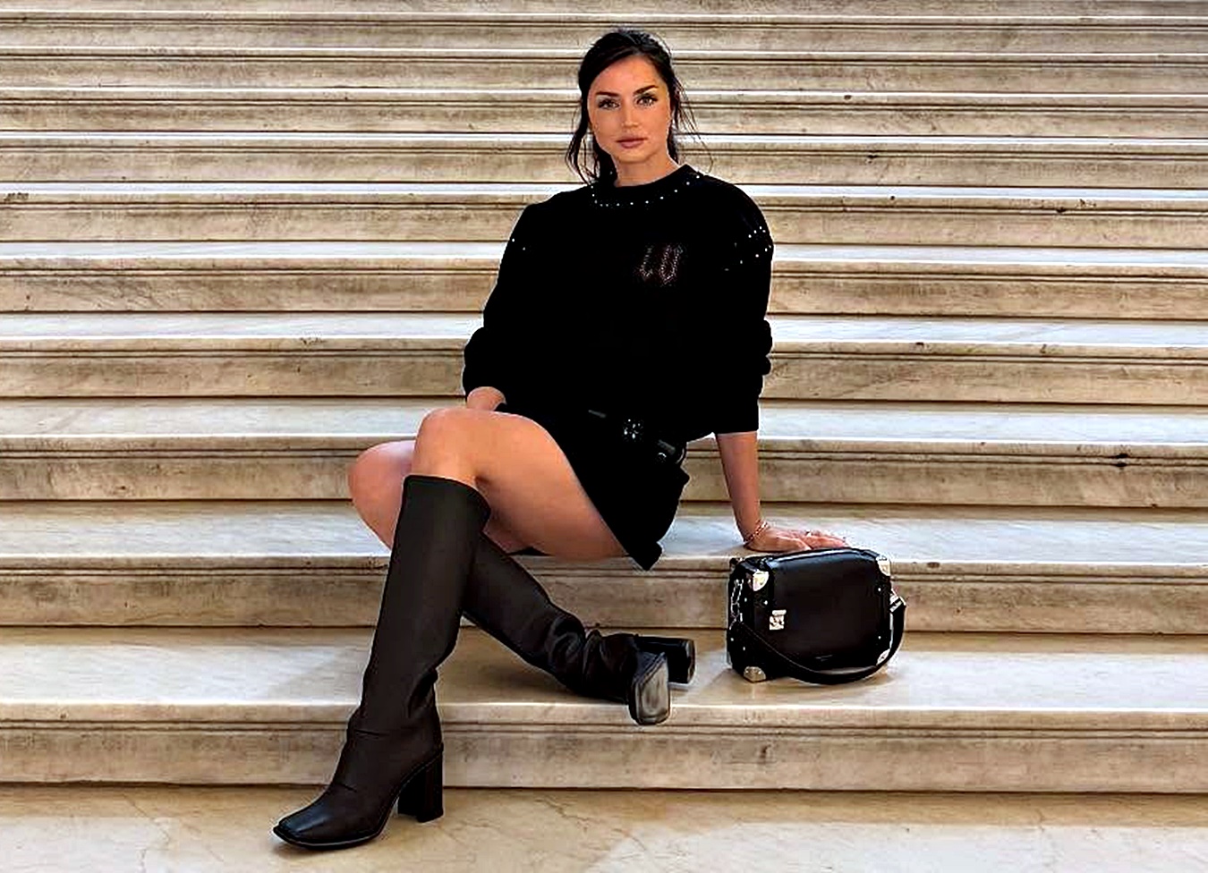 Ana de Armas 0.jpg