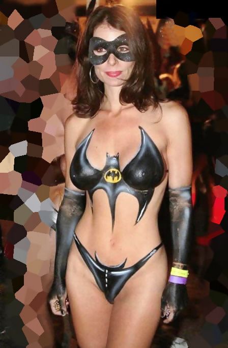 body-art-bat-girl-zo2ERV.jpg