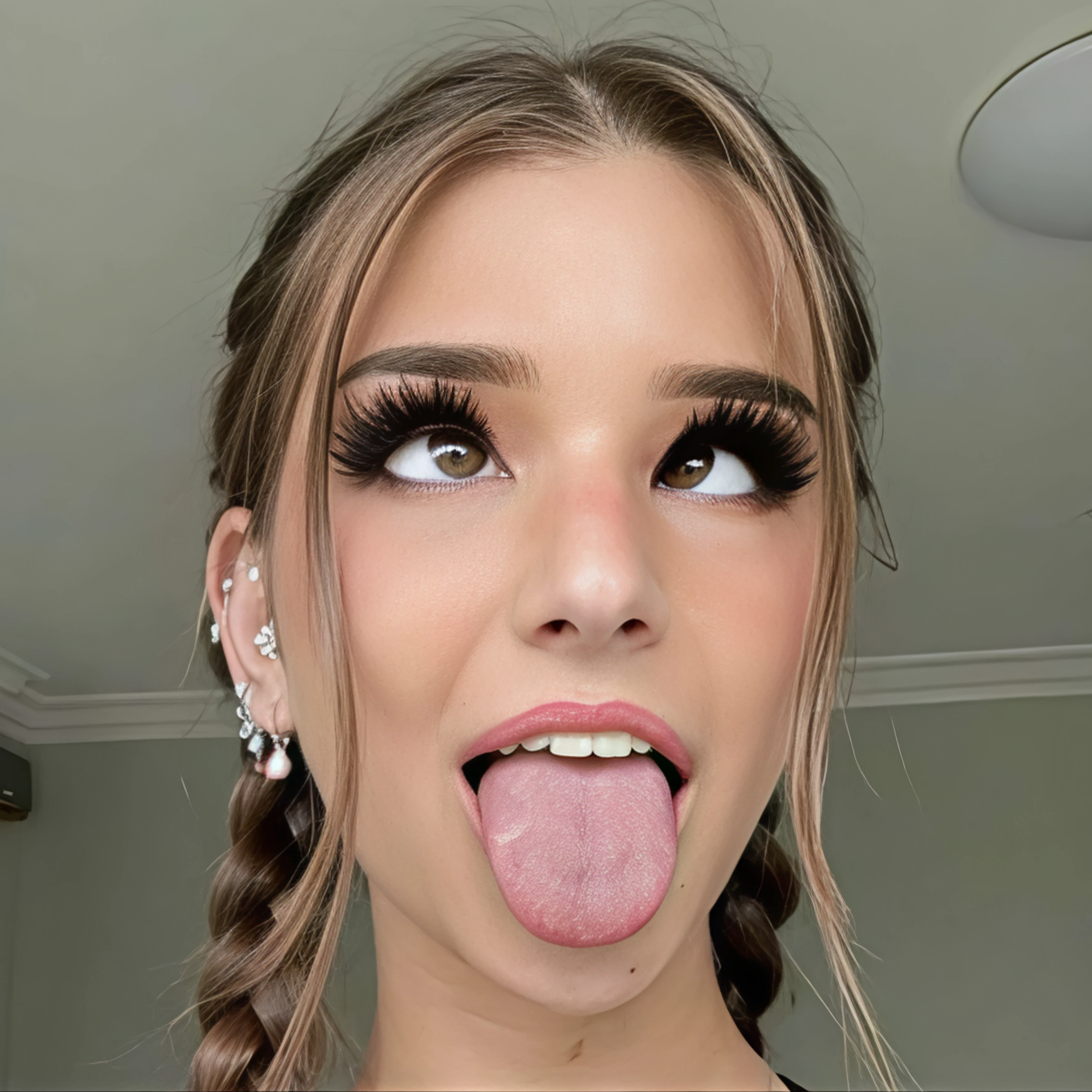 Brooke Monk.png