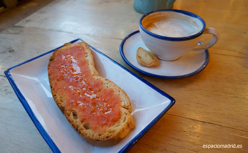 Cafe y tostada....jpg