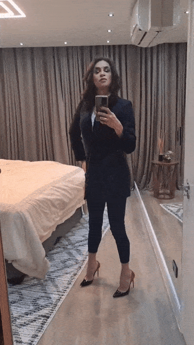 Carla Brasil ezgif-1-6e33e9a94e.gif
