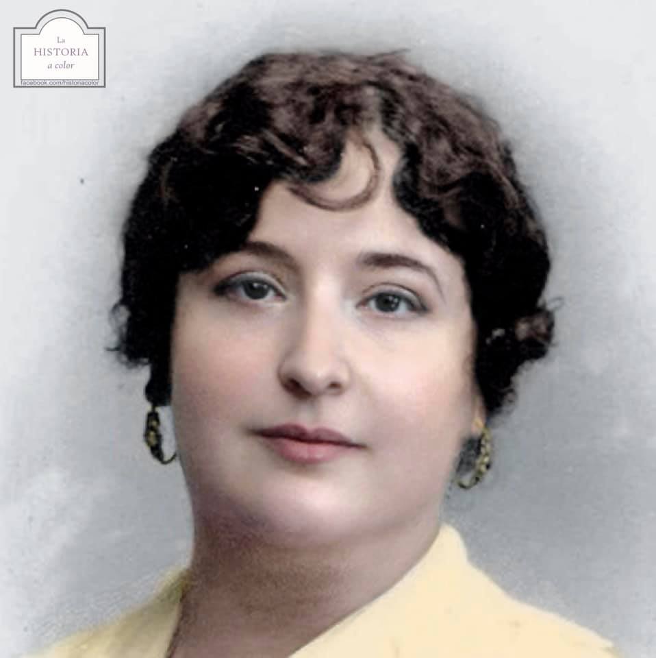 carmenburgos.jpg