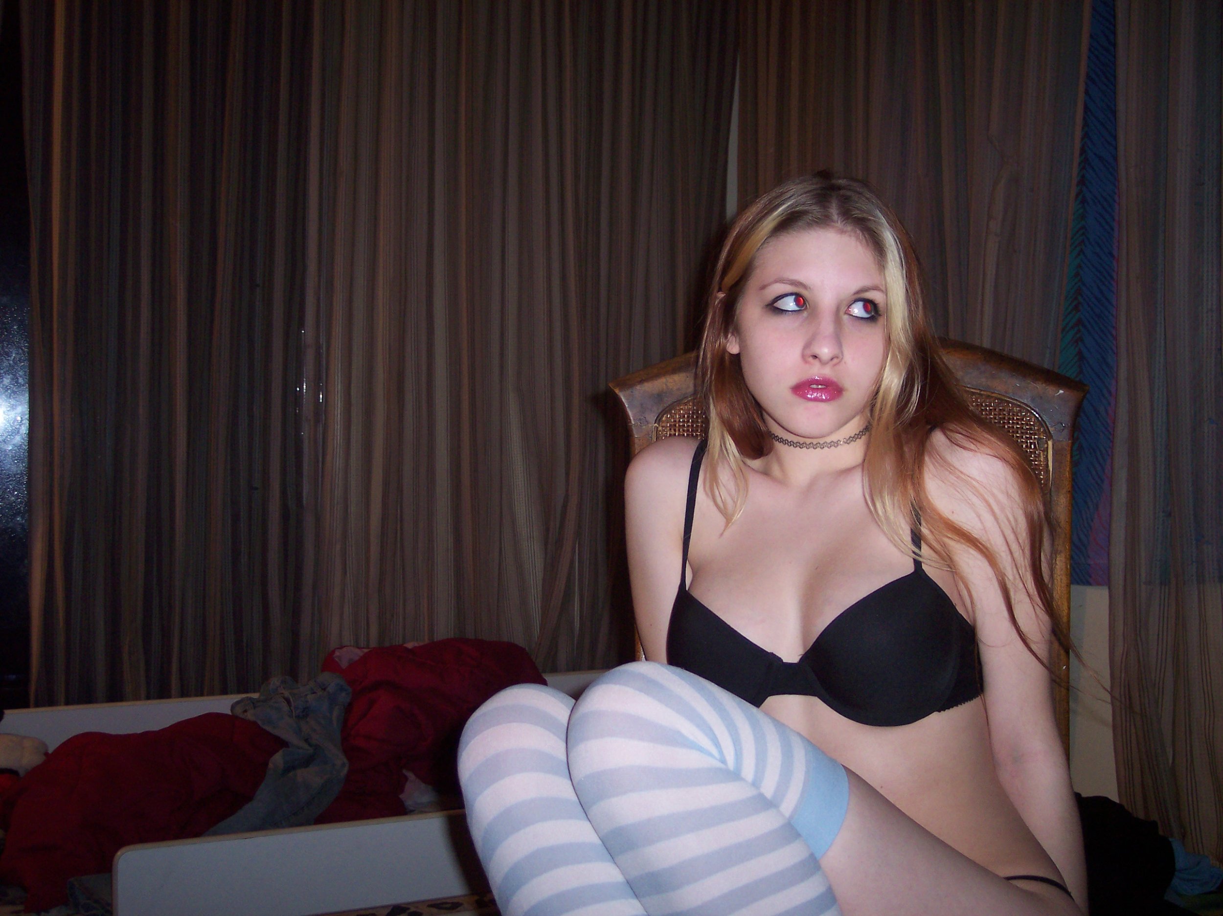 Chica en calcetines (2).JPG