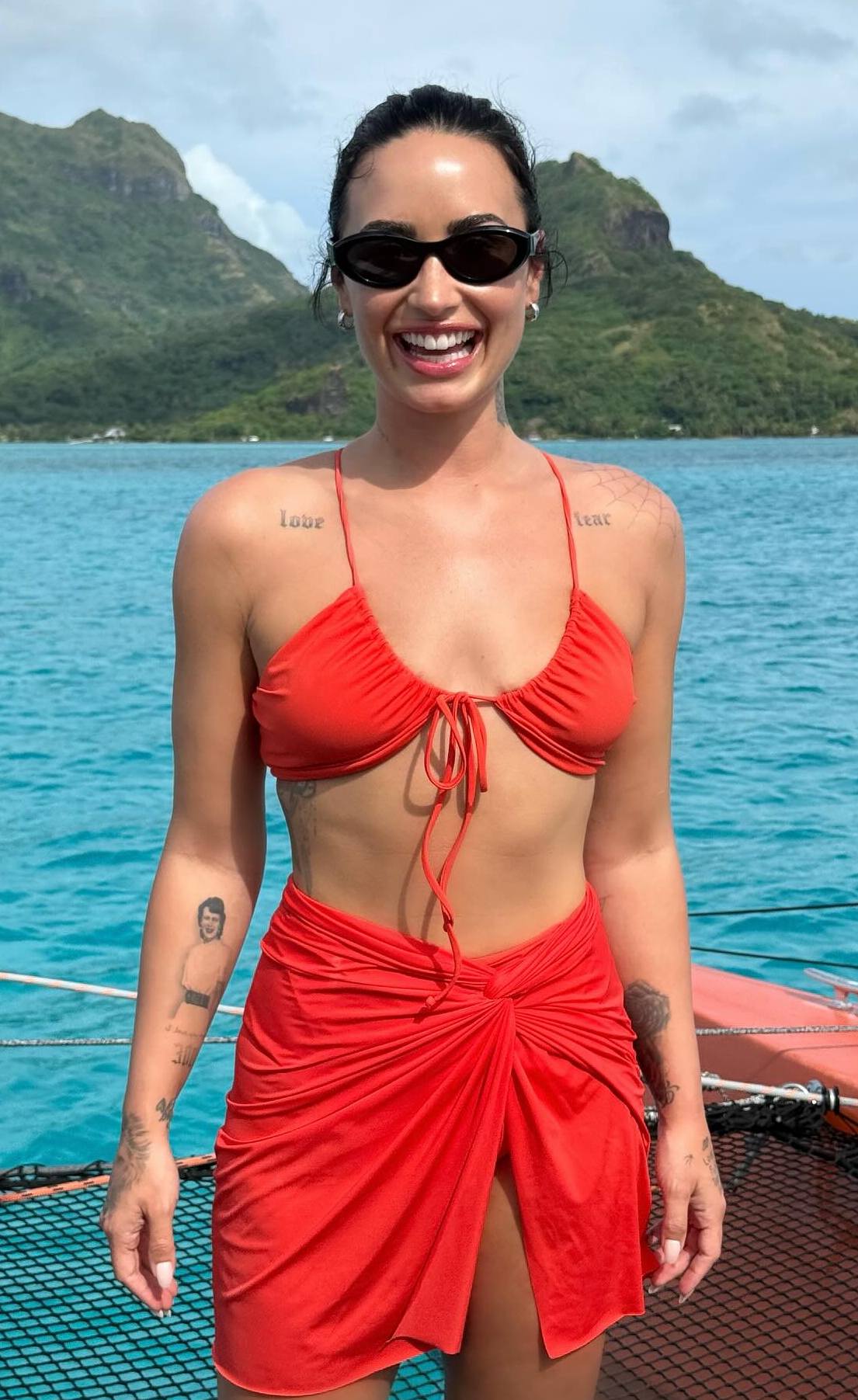 Demi (2).jpg