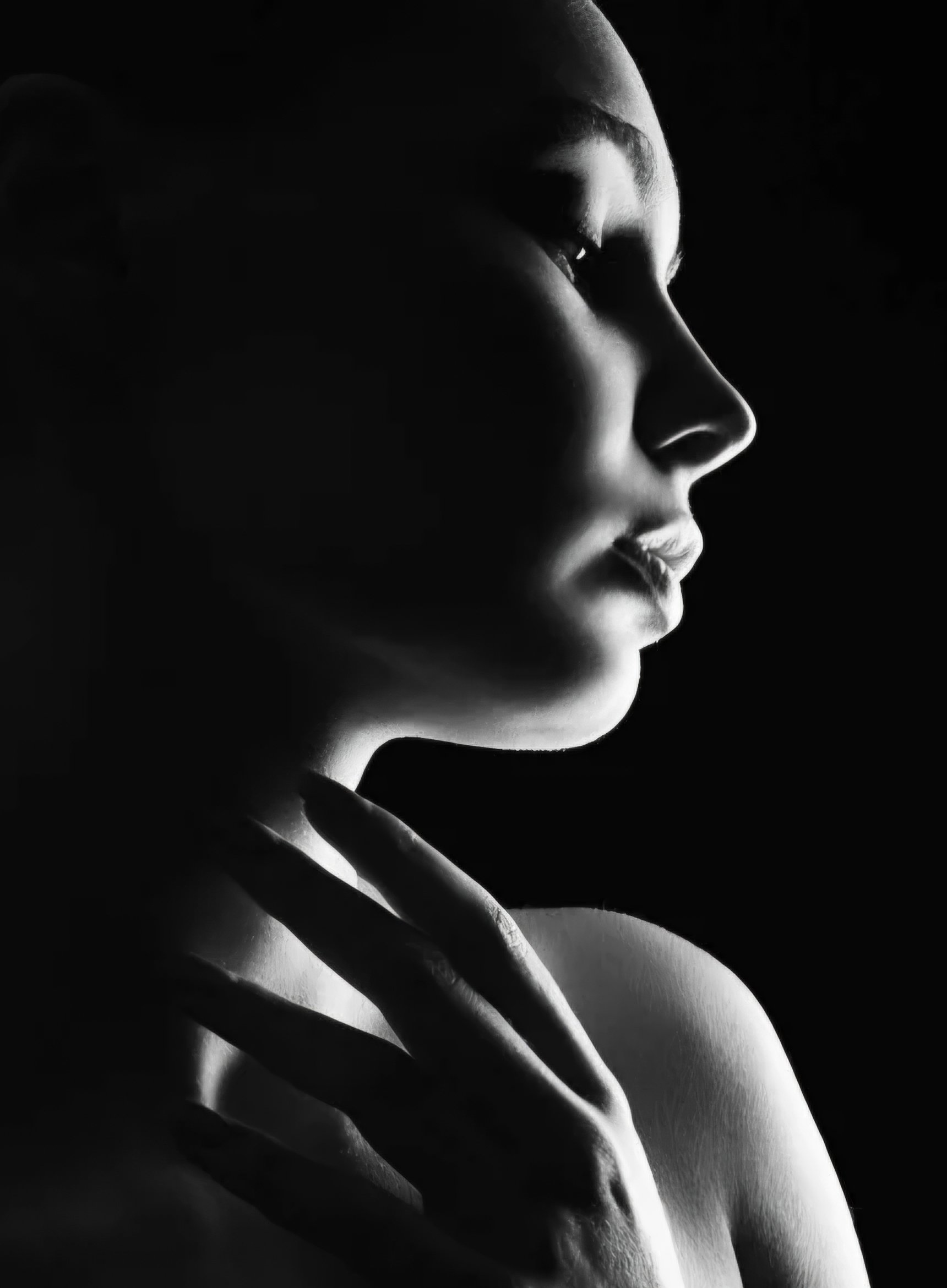 depositphotos_427490082-stock-photo-beautiful-woman-silhouette-dark-pretty.jpg