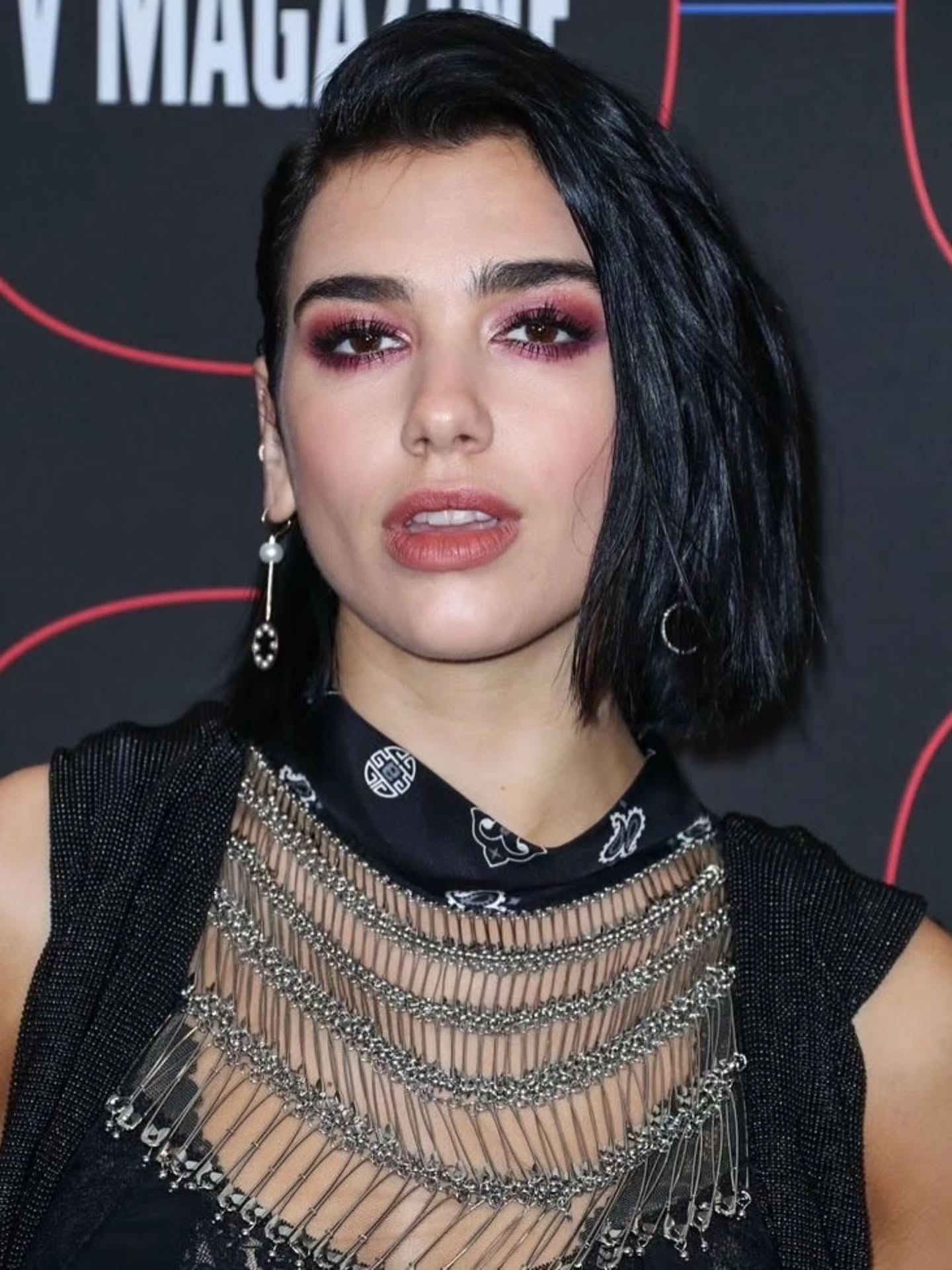 dualipa_official__2025-07-29T193506.000Z_9.jpg