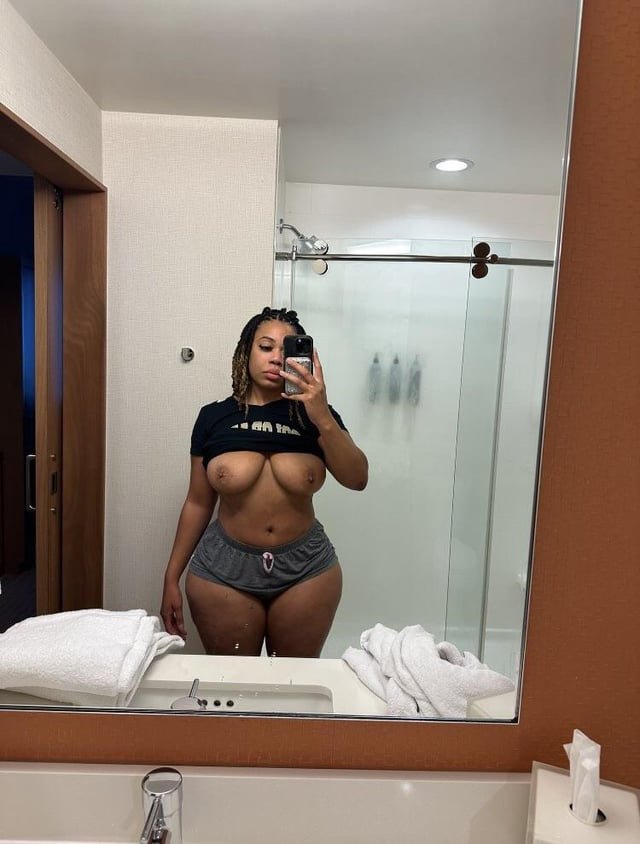 Ebony (1).jpeg
