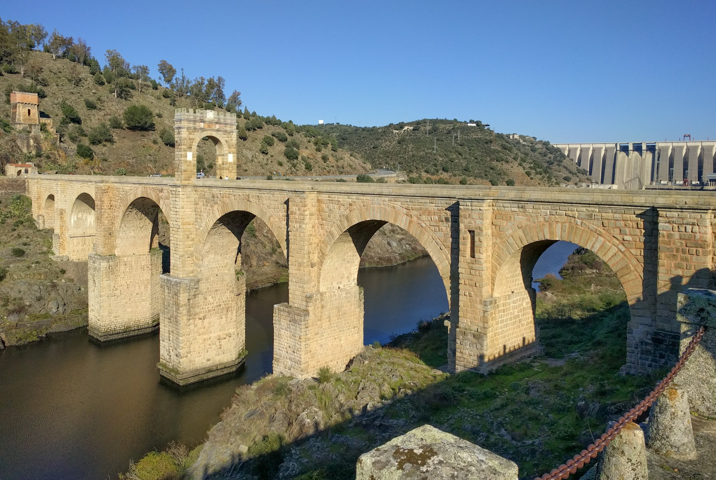 El_puente_de_Alcántara,_Cáceres.jpg