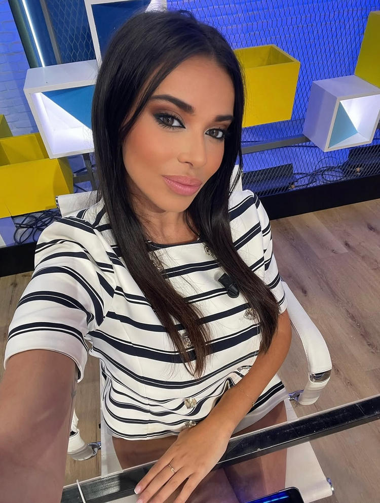 Foto muy bonita de la guapísima Sarah Santaolalla.jpg