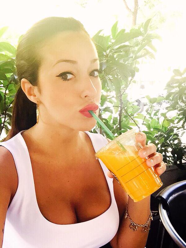 gisela CIaIP_YWUAA6ofS.jpg