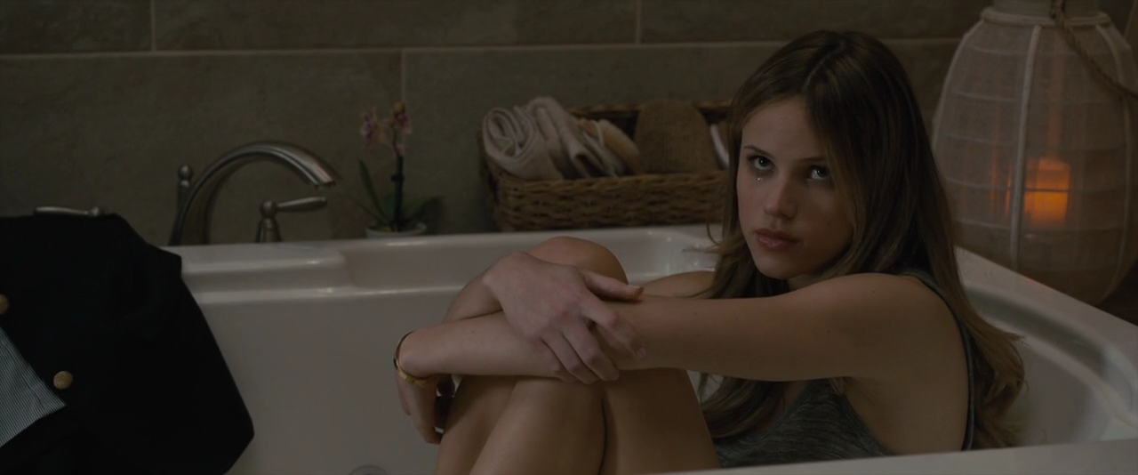 Halston Sage.png