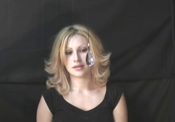 Hipnotizada Alexia.png
