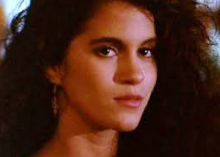 Jami Gertz  -Star-.png