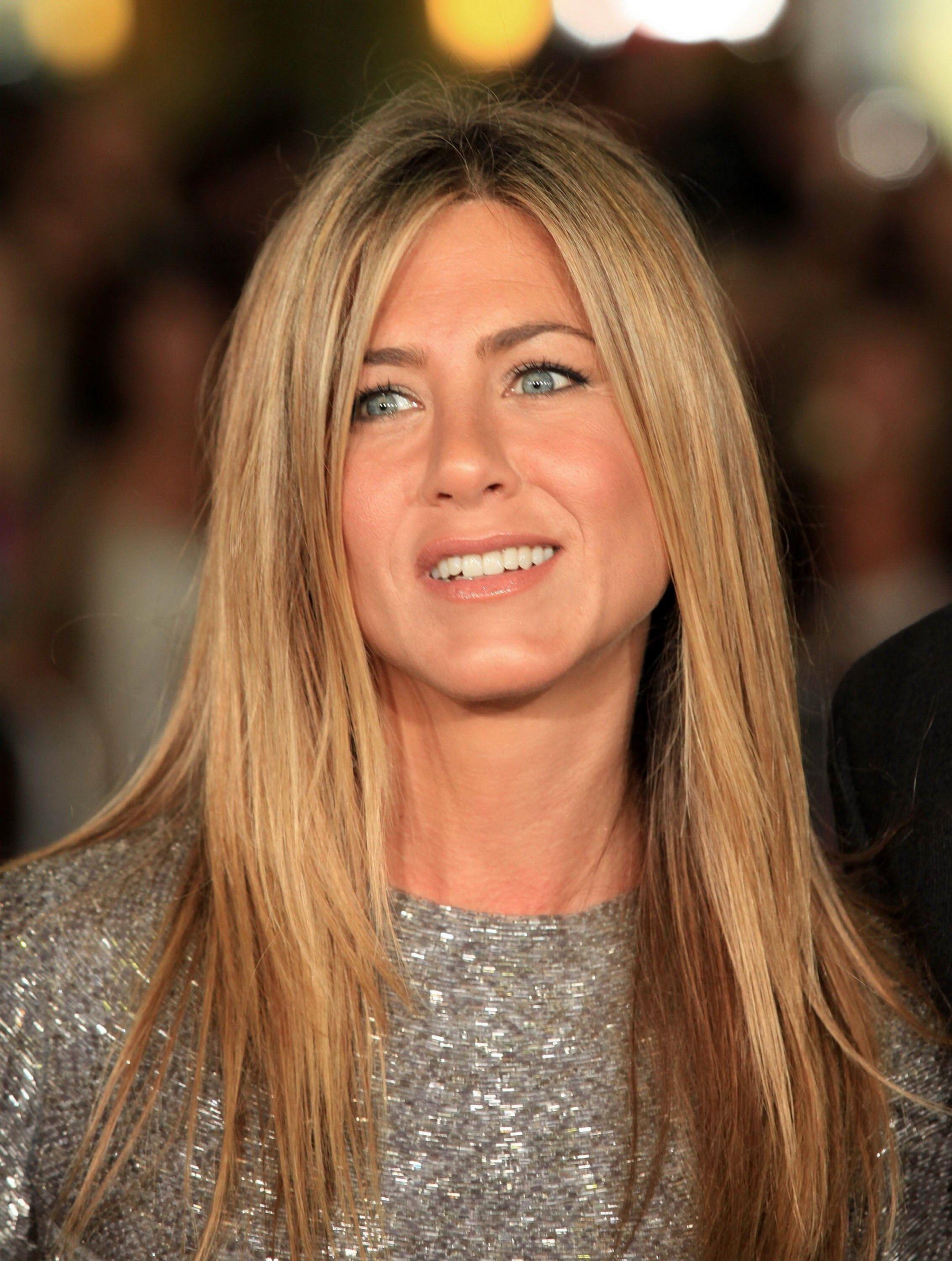 Jennifer_Aniston_345.jpg