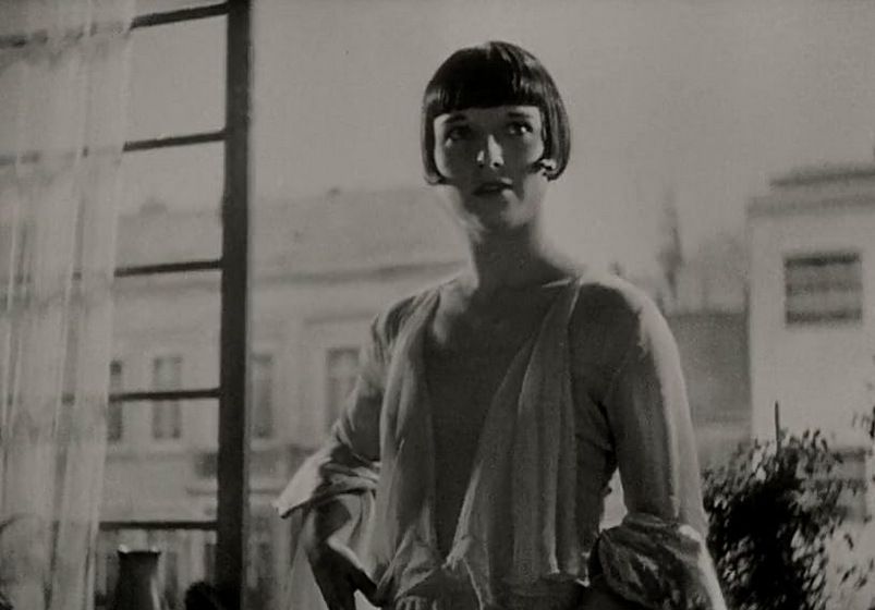 Louise Brooks 5.png