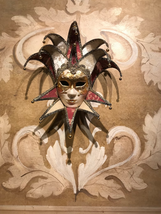 Máscara veneciana, Máscara de bufón 🎭.png