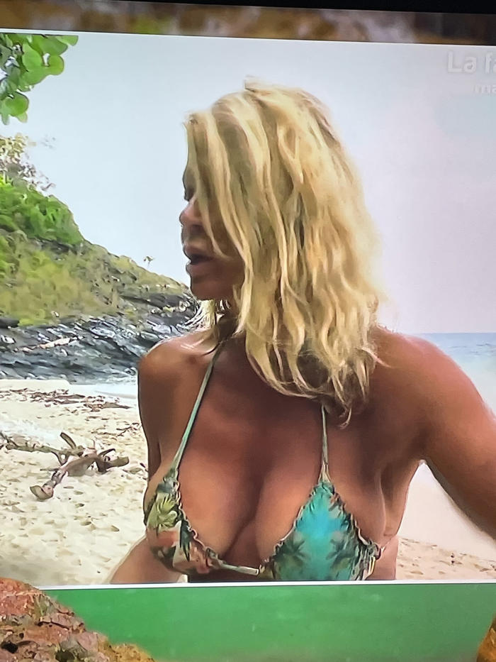 Makoke en Supervivientes calentando 1.jpg