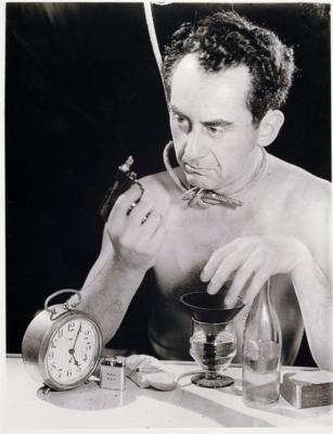 man-ray.jpg!Portrait.jpg