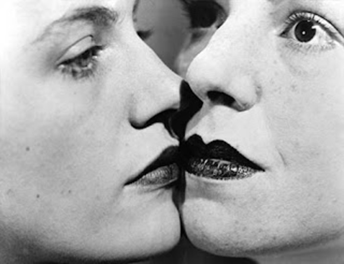 man ray the kiss 1930 lee miller and belbourne.jpg