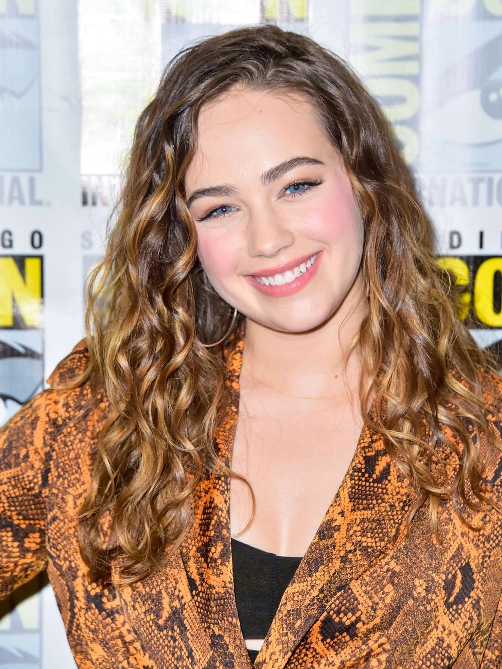 Mary-Mouser 2019.jpg