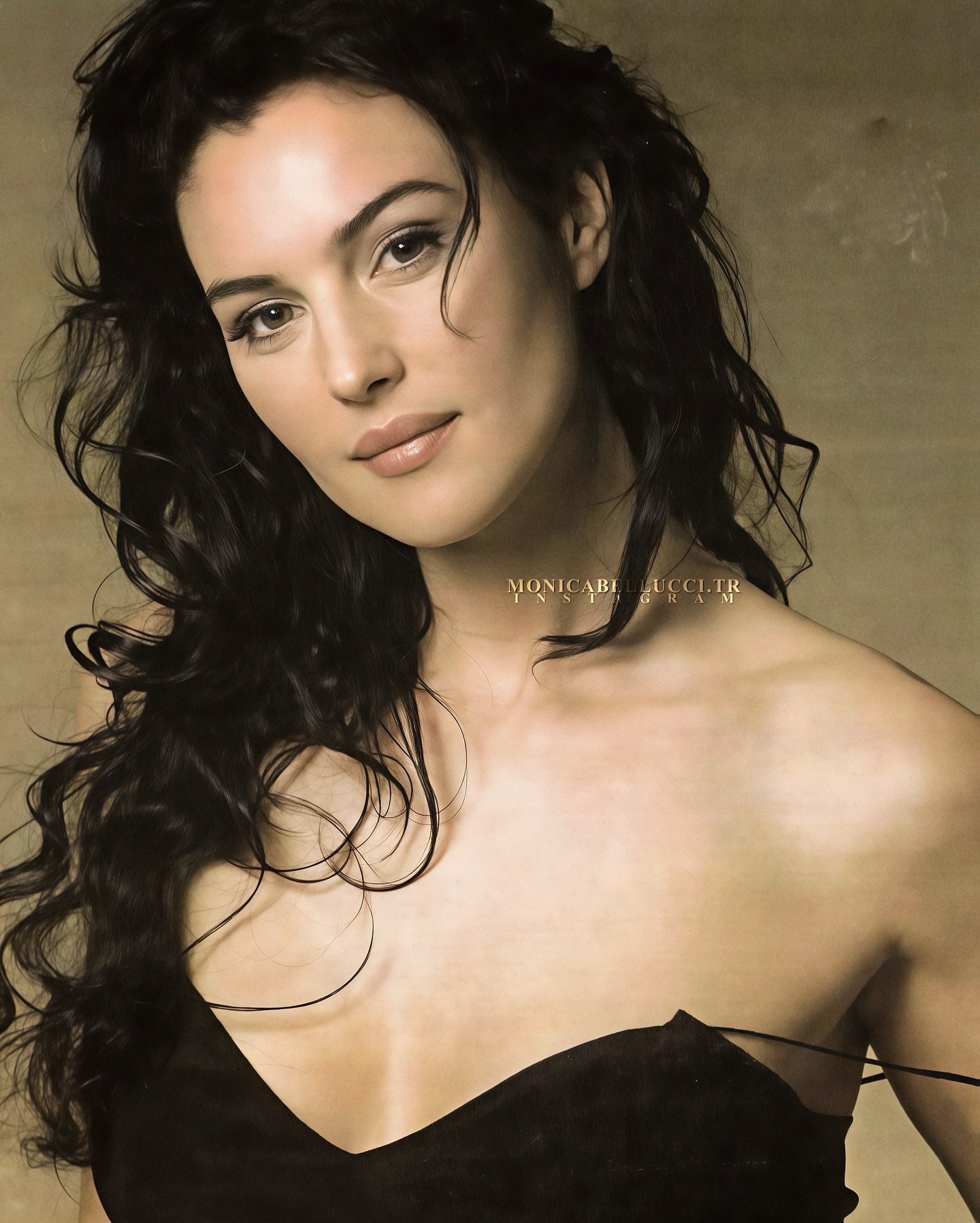 monicabellucci.tr__2025-12-18T180958.000Z_2.jpg