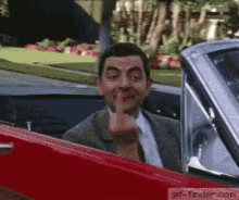 Mr Bean sacando peinetas.gif