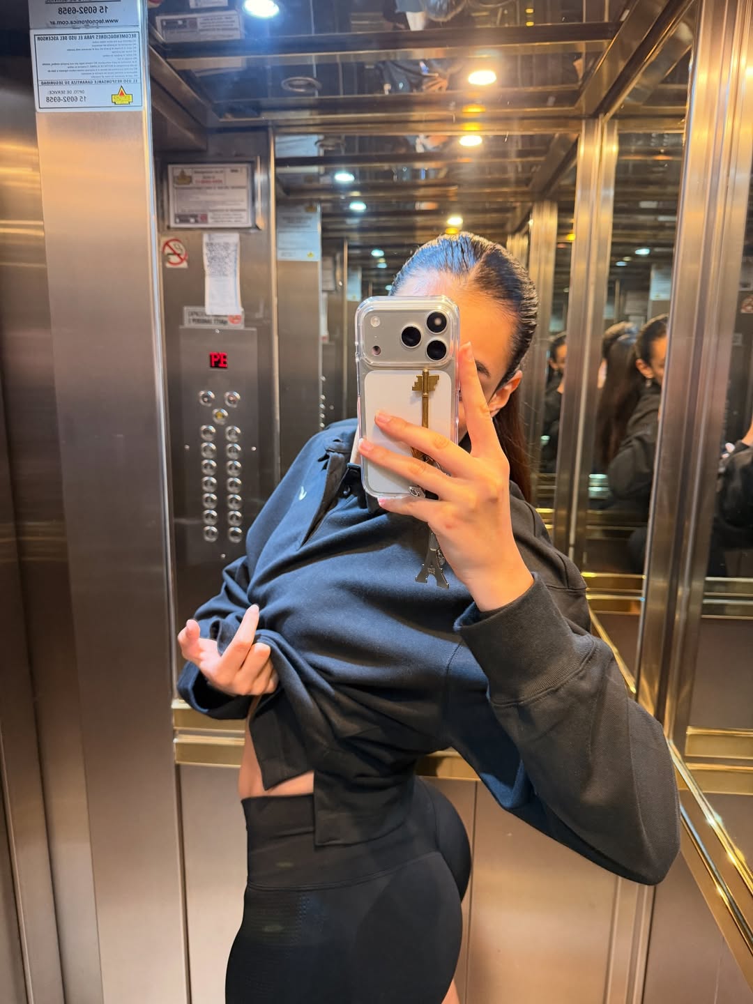 octubre y noviembre… 🍂1. en casa del tatita2. 3. la moda de las estrellitas en la cara me gusta.jpg