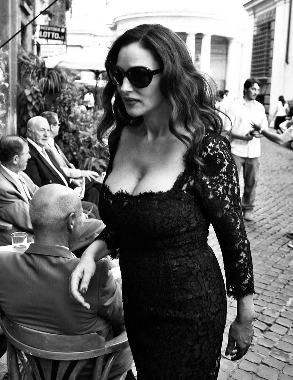 queen_monicabellucci__2025-11-20T132030.000Z.jpg