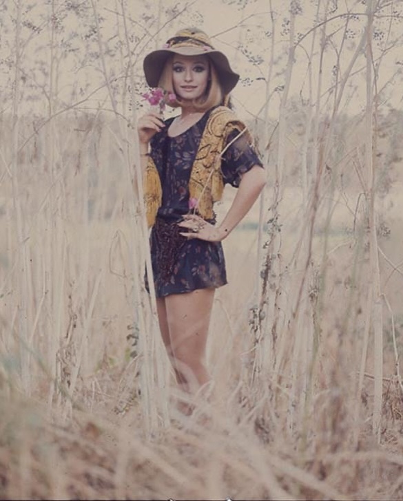 raffaellacarra_spagna__2025-04-27T182124.000Z_5.jpg