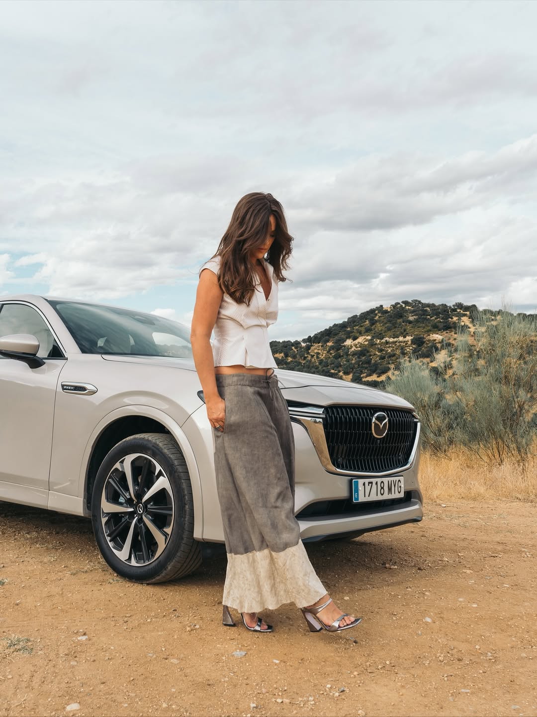 Respirar, mirar alrededor y recordar por qué eliges moverte así. @mazdaespana #cx60 #Mazda híb...jpg