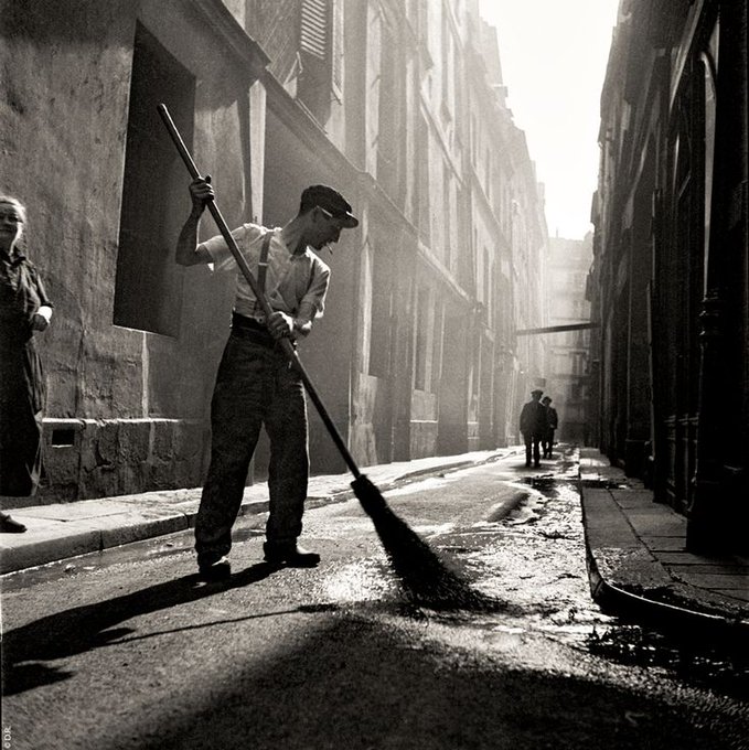 Roger Schall. 1935.jpg