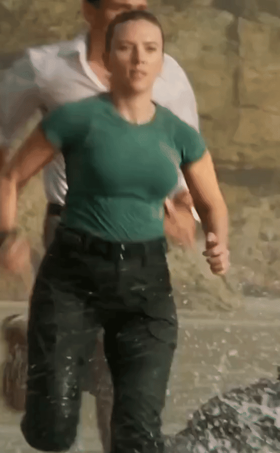 sc-jurassicworld-rebirth-2-gif.gif