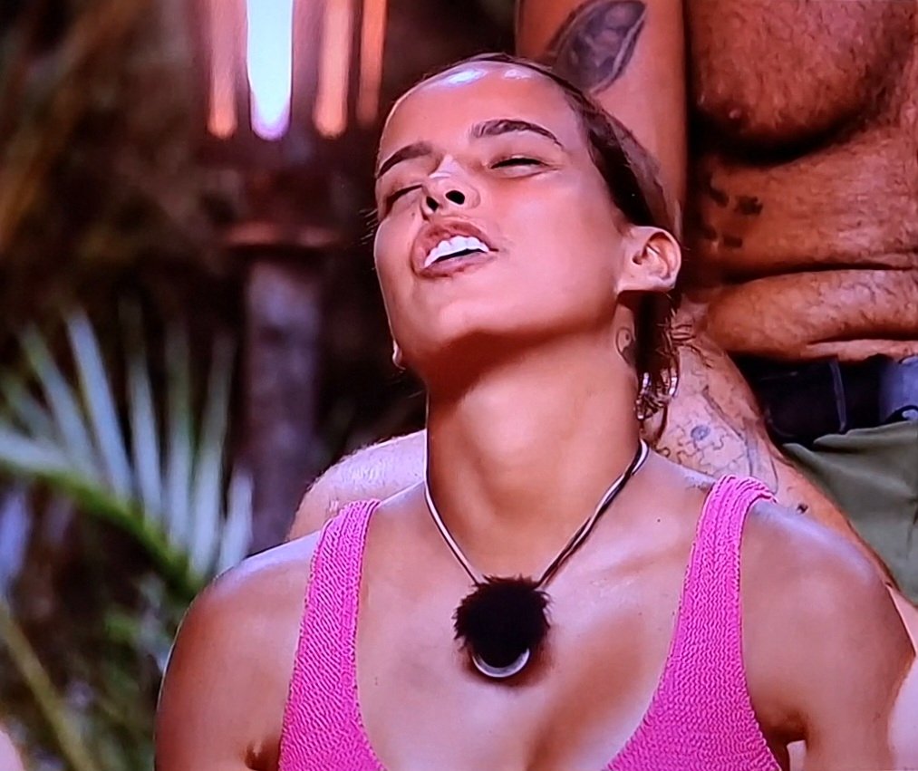 Screenshot_20251017_160758_Video Player.jpg