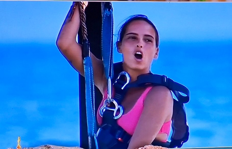 Screenshot_20251017_171130_Video Player.jpg