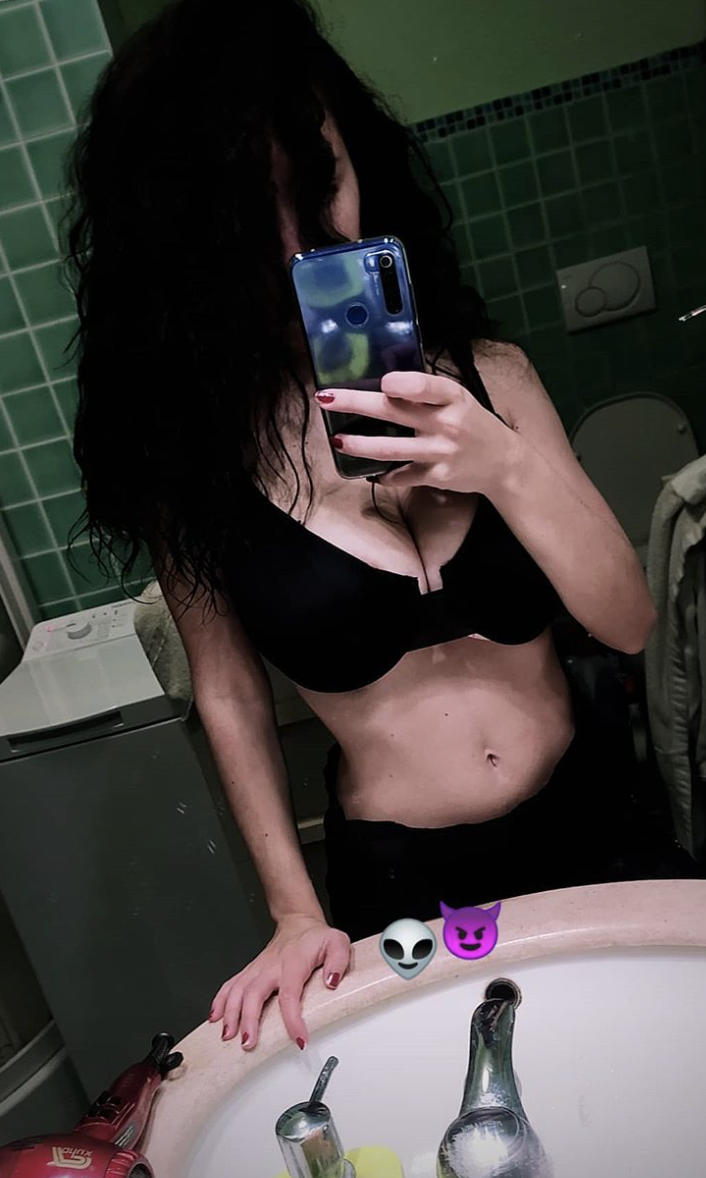 Selfie (1).jpg