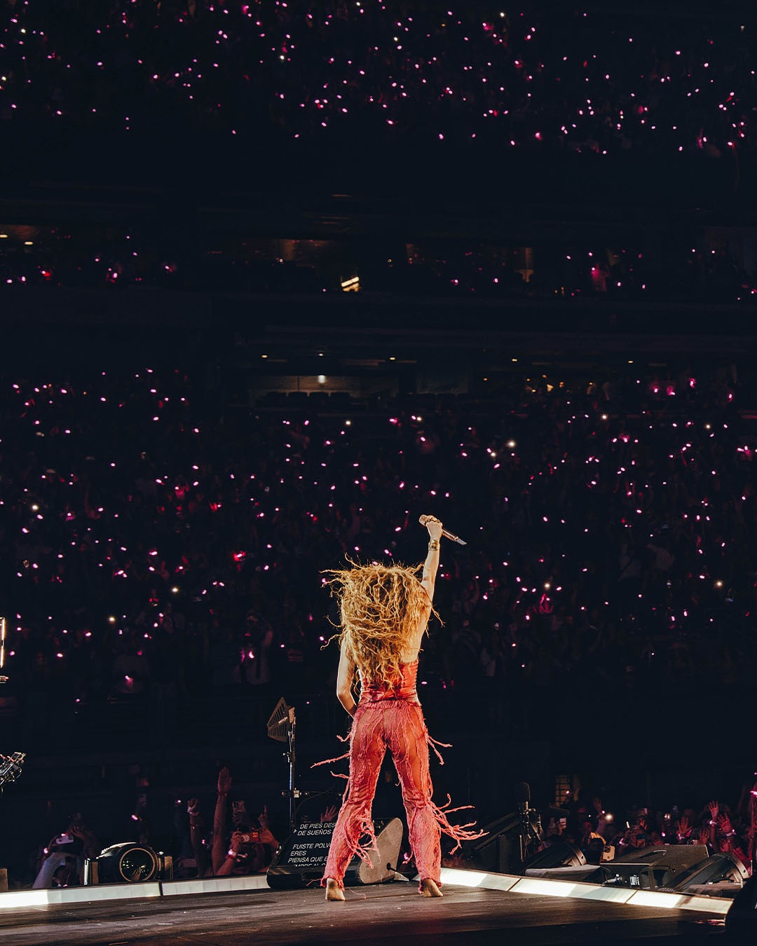 shakira__2025-05-16T193211.000Z_3.jpg
