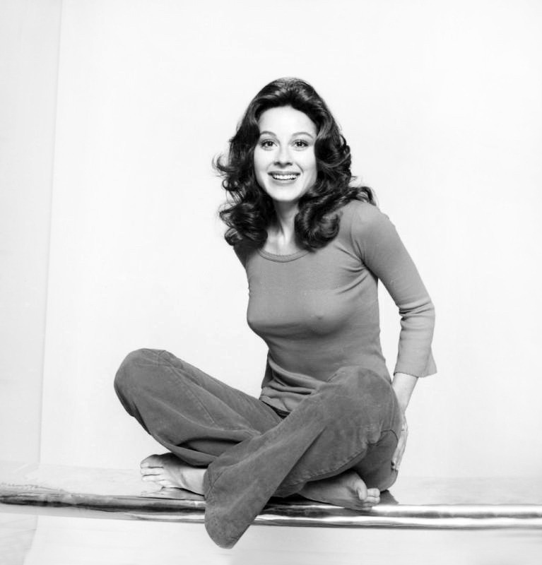 Sherry Jackson b.jpg