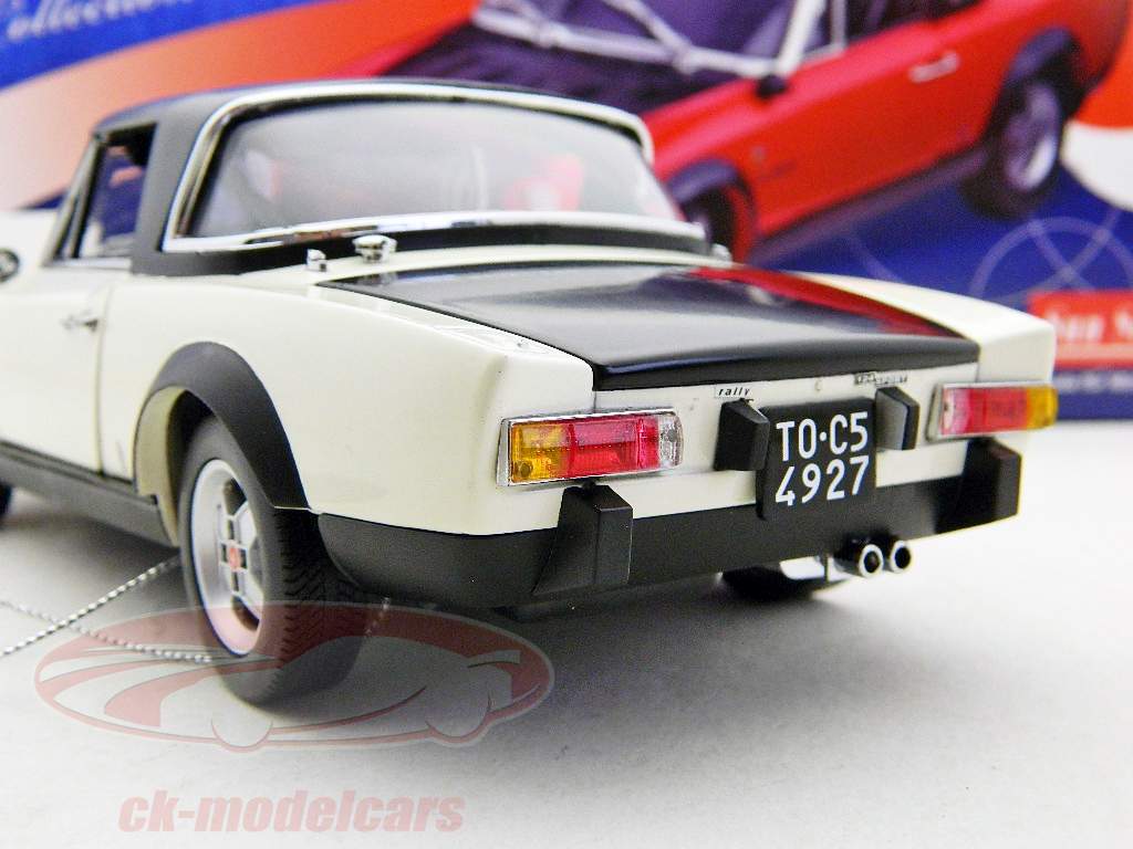 sun_star_models_1_18_fiat_124_spider_csa_bj_1972_b.jpg