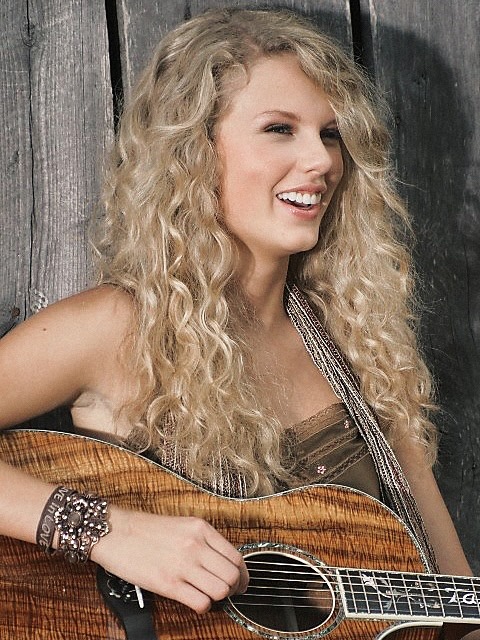 taylorswiftbr__2025-06-19T195249.000Z_4.jpg