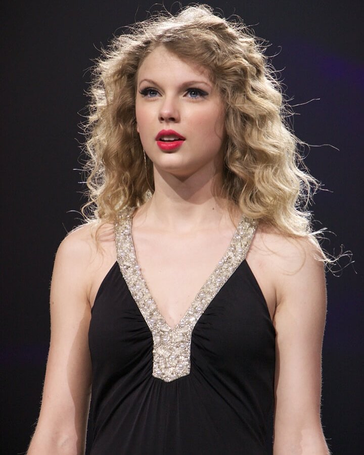 taylorswiftbr__2025-09-27T031000.000Z_11.jpg