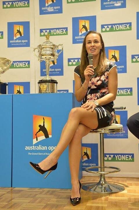 tennis-legends-martina-hingis.jpg